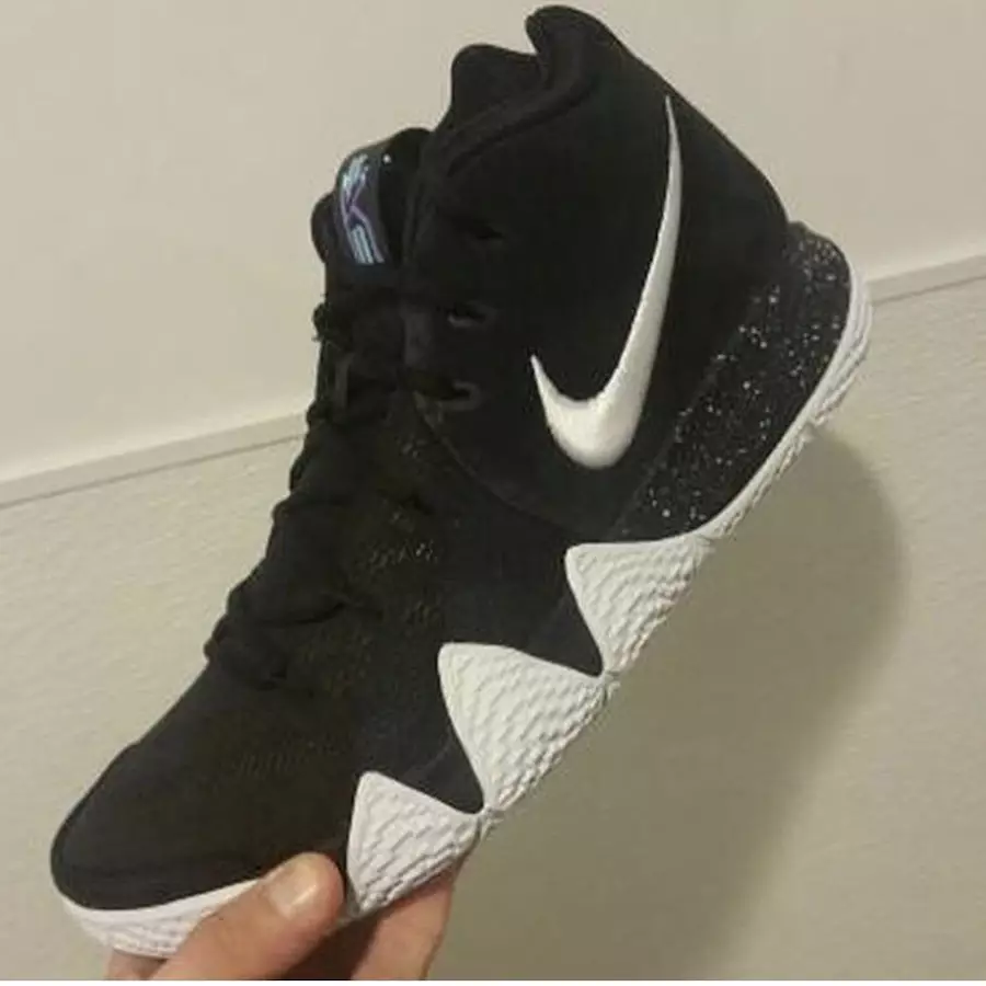 Nike Kyrie 4 Schwarz Weiß