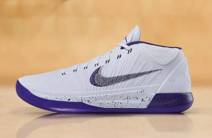 Nike Kobe AD Mëtt Sonndeg d'Bescht 922482-100