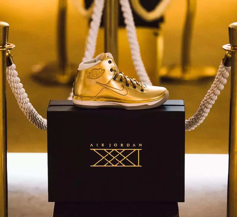 Air Jordan XXX1 Zlatni karat