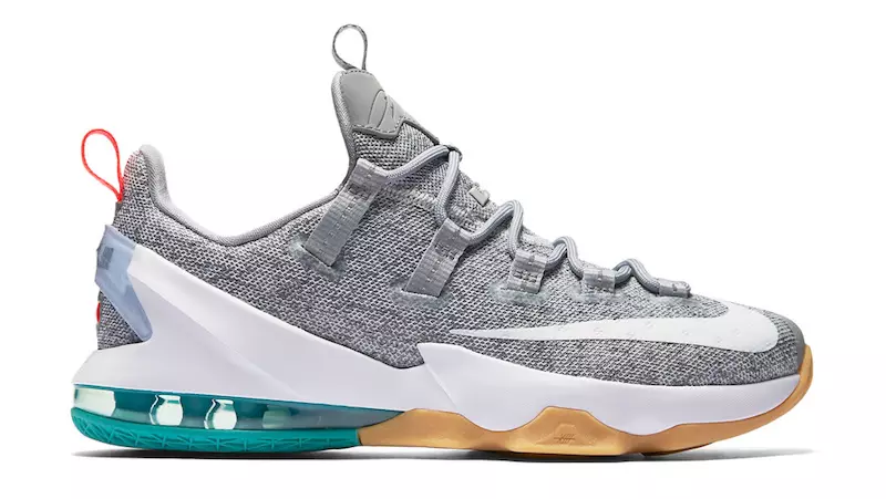 Nike LeBron 13 Low Pack tas-Sajf