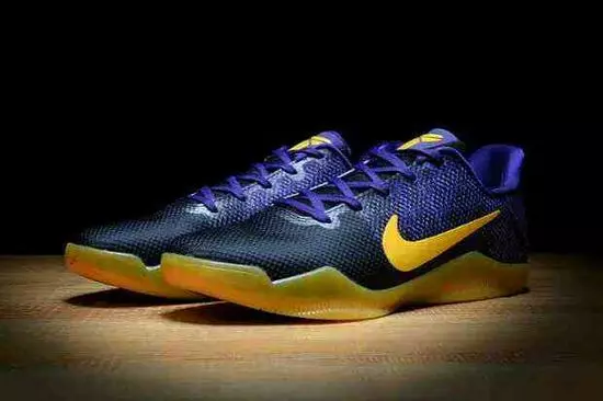 Nike Kobe 11 EM