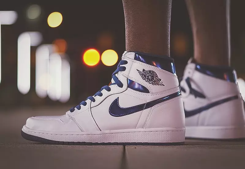 Air Jordan 1 Metallic Navy пішки