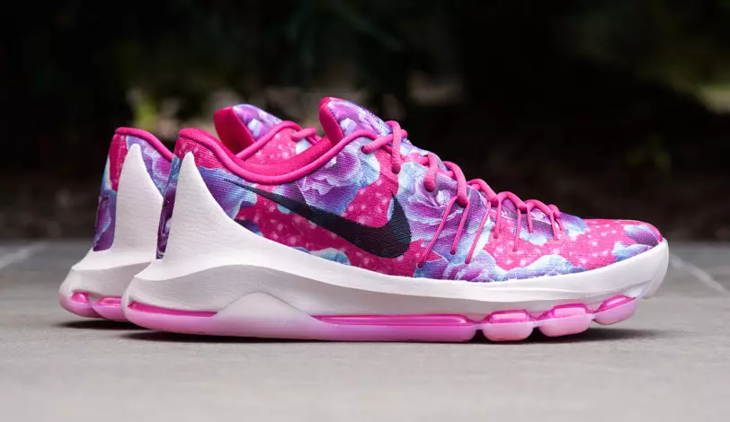 KD 8 Aunt Pearl Think Pink Finns