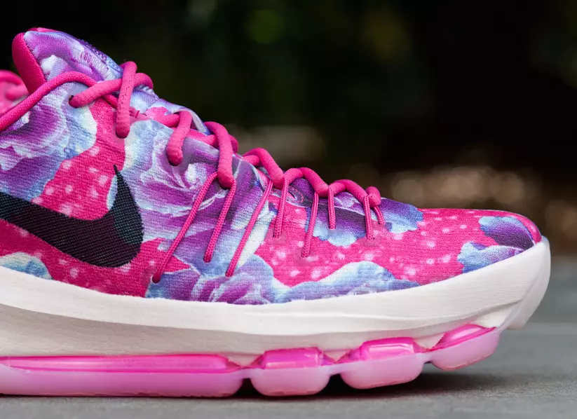 KD 8 Aunt Pearl Think màu hồng có sẵn