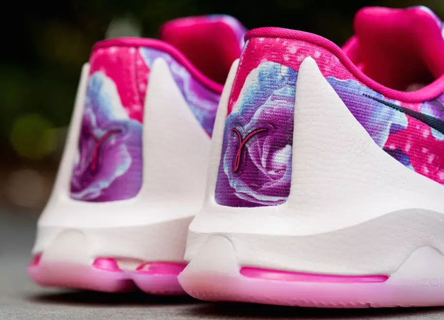 KD 8 Aunt Pearl Think Pink në dispozicion