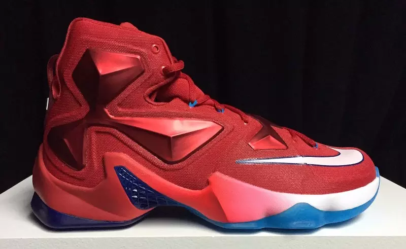 Datum izdaje Nike LeBron 13 ZDA