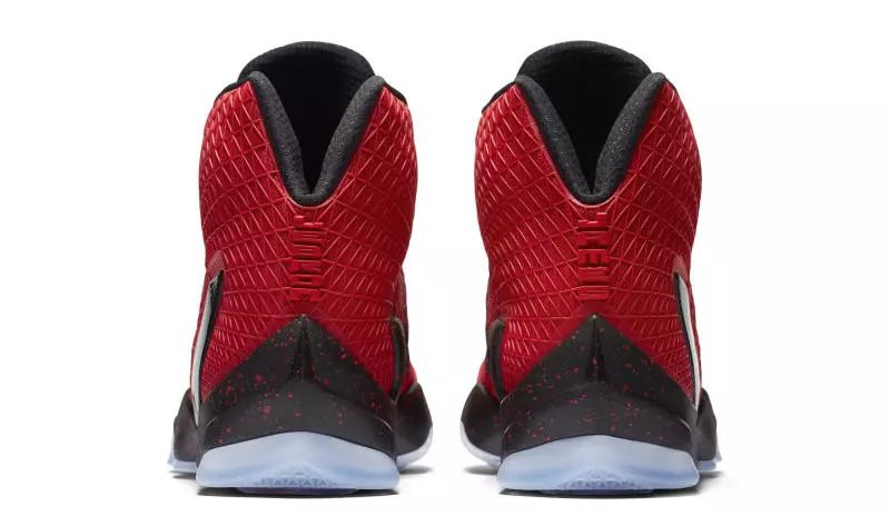 Nike LeBron 13 mionlach dearg