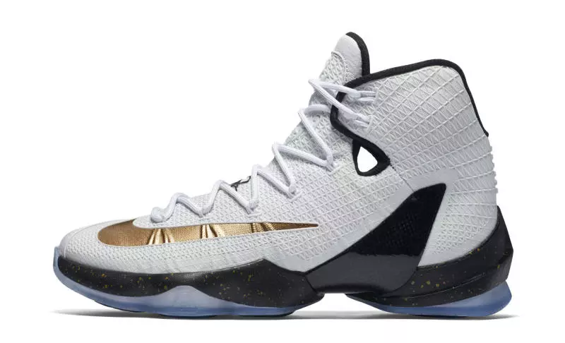 Белые кроссовки Nike LeBron 13 Elite