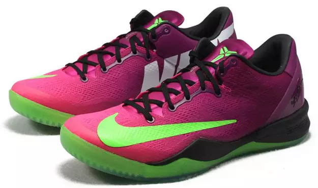 Leabhar Nike Kobe 8 saor in aisce,