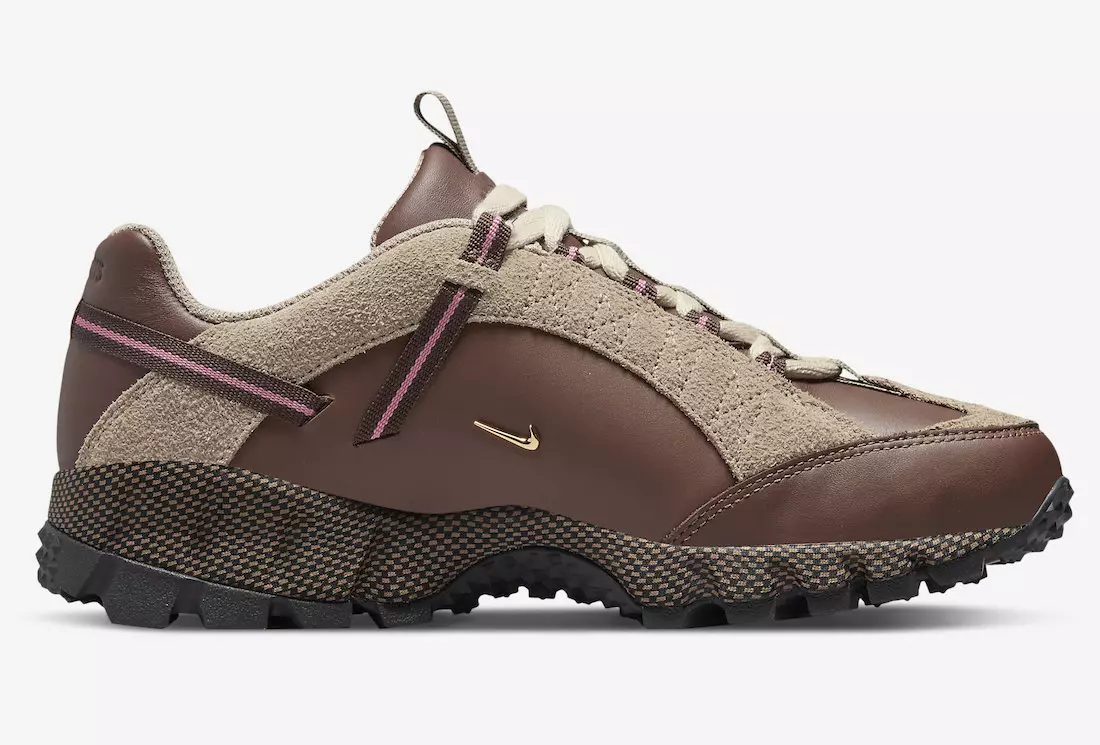 Jacquemus Nike Air Humara DR0420-200 تاريخ الإصدار