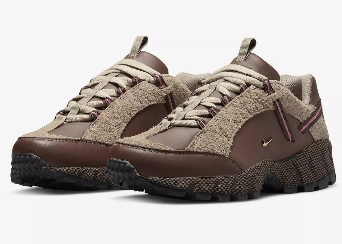 Jacquemus Nike Air Humara DR0420-200 Data e publikimit