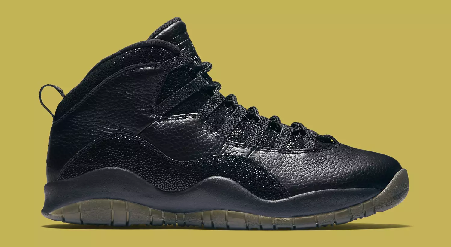 Drake Air Jordan 10 OVO Preto disponível