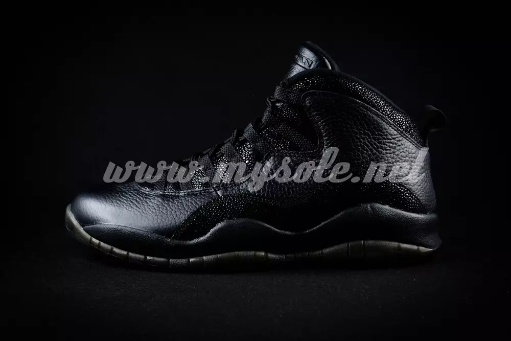 Air Jordan 10 OVO crna