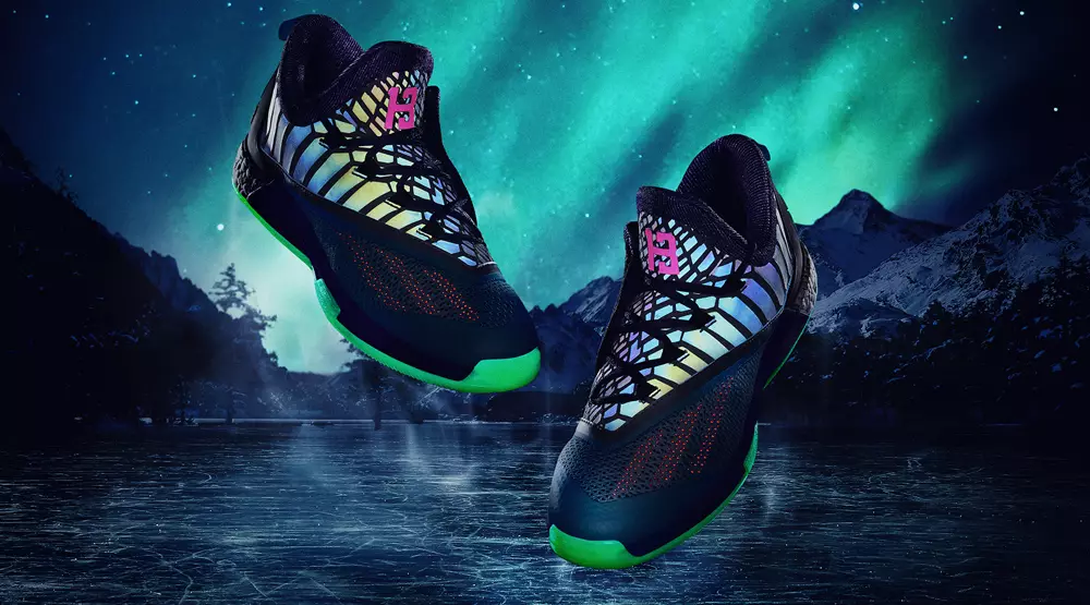 Зацврстете го adidas All Star Crazylight Boost