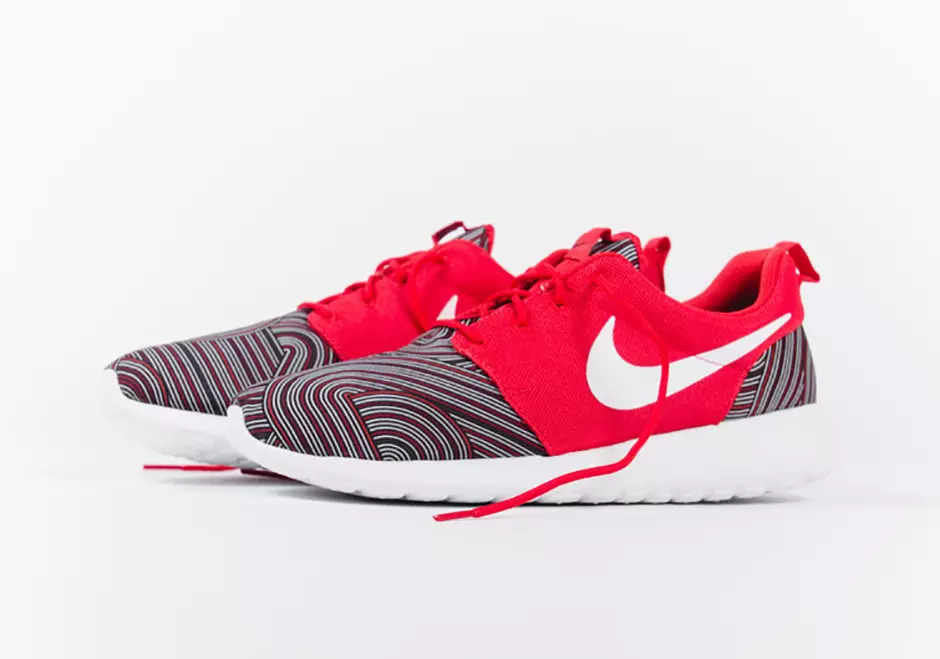 Nike Roshe One баспа жинағы