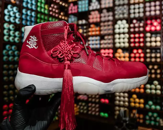 Air Jordan 11 Kustom Tahun Baru Cina