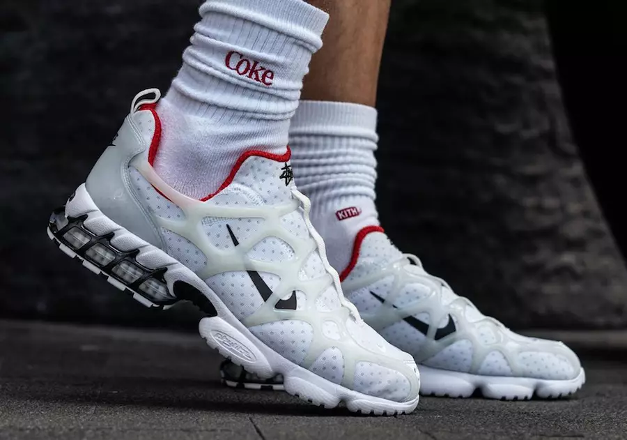 Stussy Nike Air Zoom Spiridon KK White Habanero Red CJ9918-100 Julkaisupäivä jaloissa