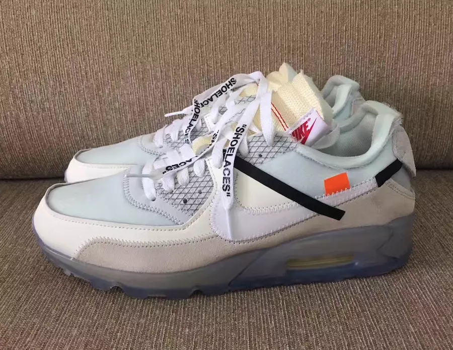 Zoom sur la OFF-WHITE x Nike Air Max 90 Ice