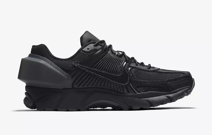 A-Aukstas sienas Nike Zoom Vomero 5 Black Izdošanas datums Cena-4