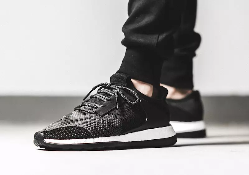 تحالف أديداس ADO Pure Boost ZG