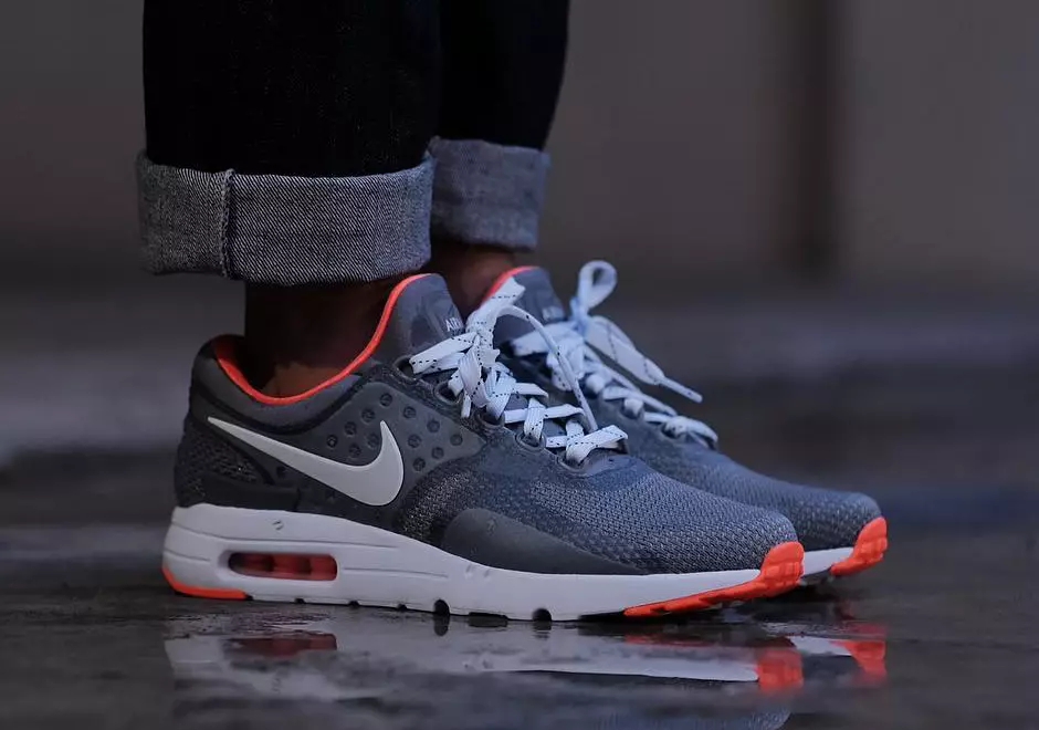 Jeffas Staple'as kuria išskirtinį „Nike Air Max Zero“.