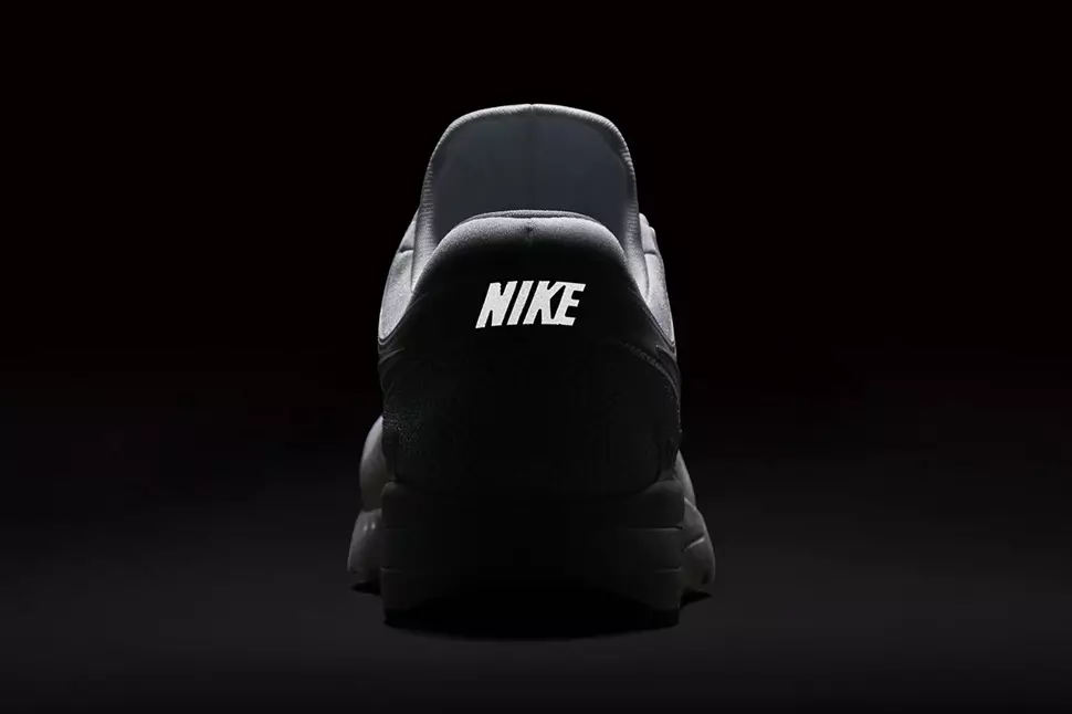 Nike Air Max Zero ҳақиқӣ бошад