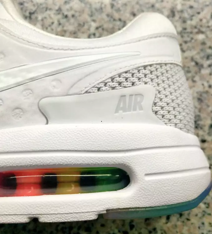 Nike Air Max Zero זייט אמת