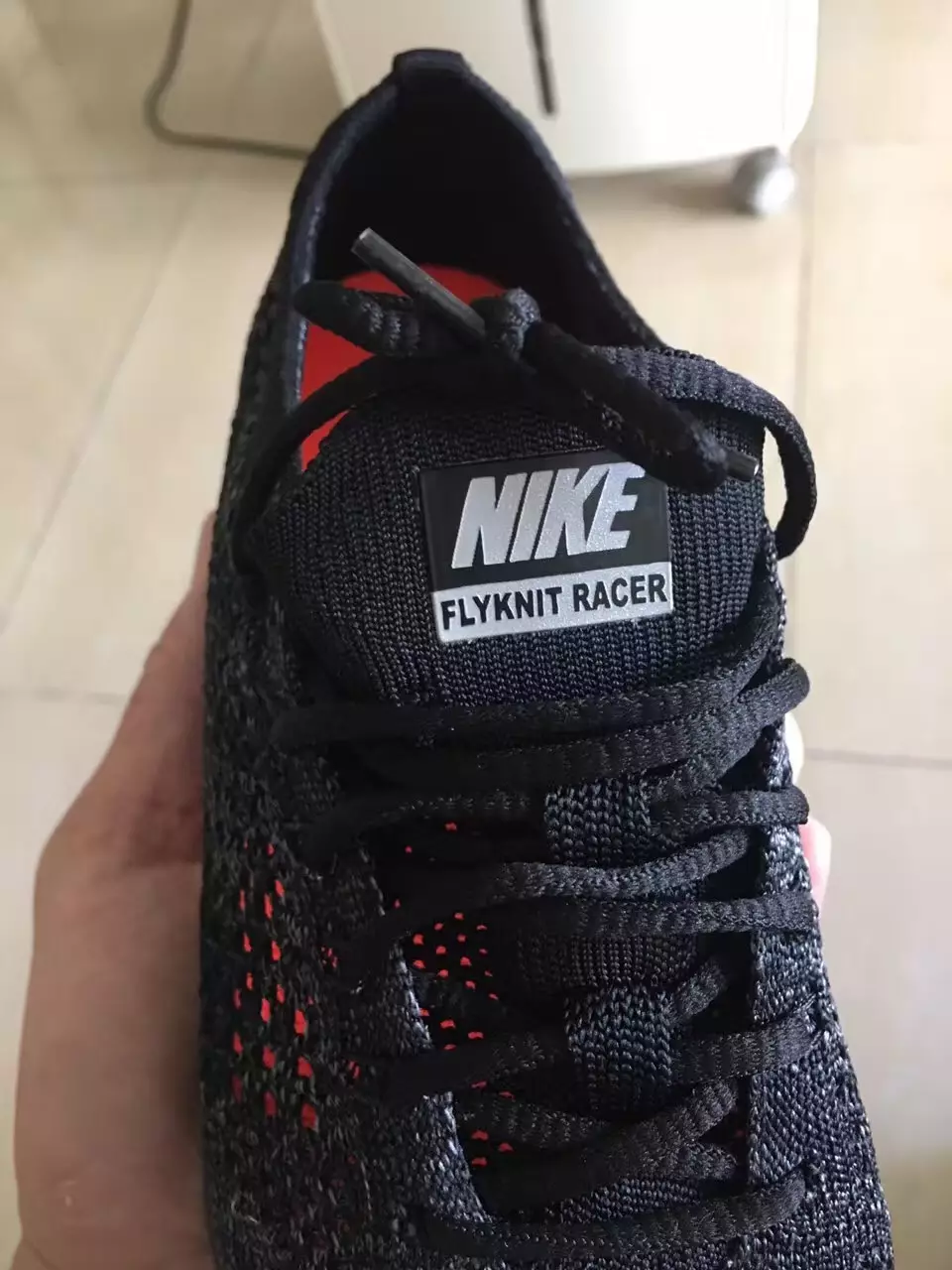 Črne Nike Flyknit Racer 526628-005