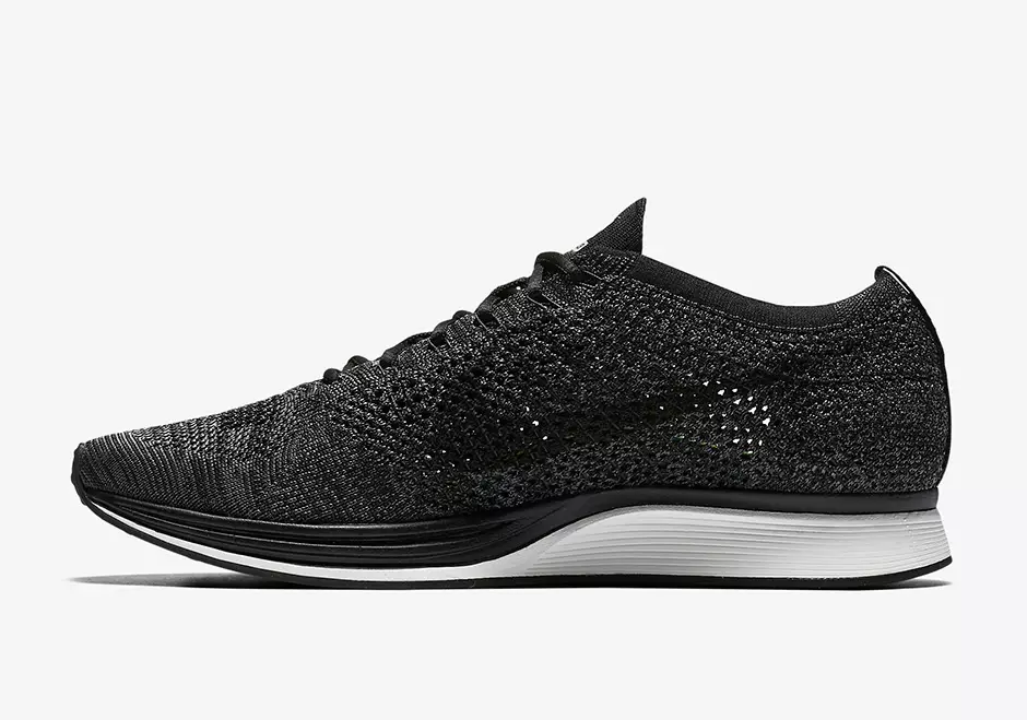 تاریخ انتشار Nike Flyknit Racer Blackout