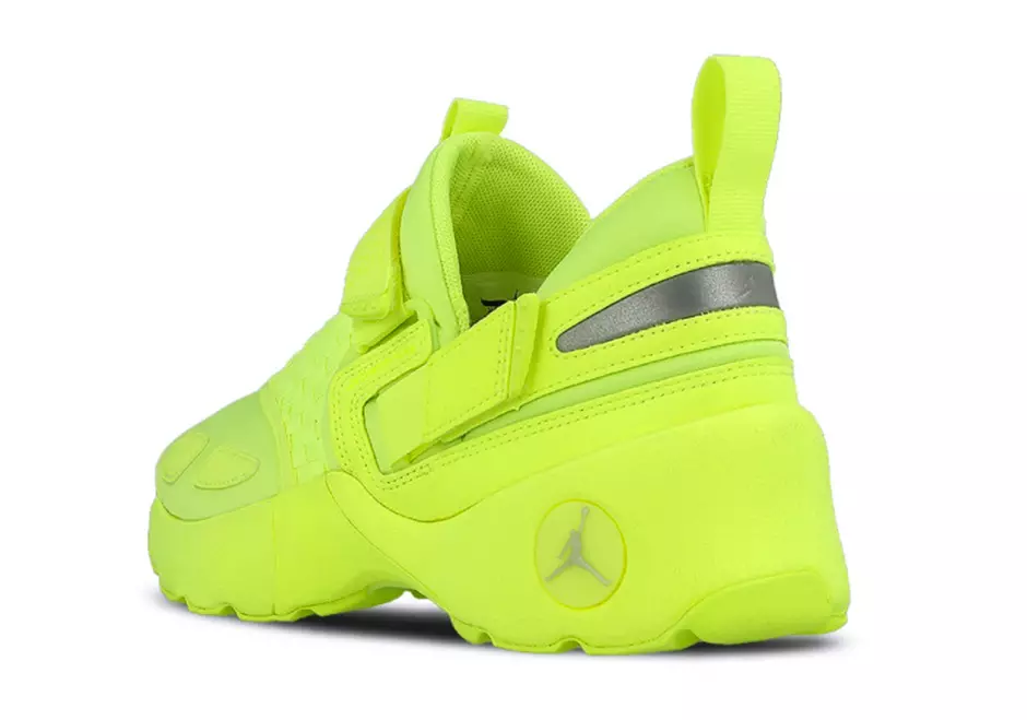 Jordan Trunner LX Volt 919154-705