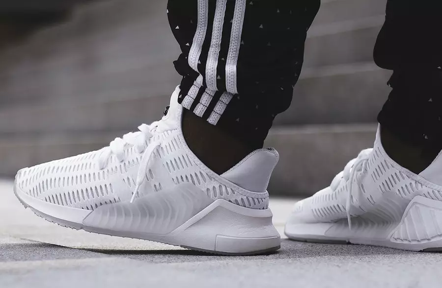 adidas ClimaCool 02/17 روی پا سفید مشکی