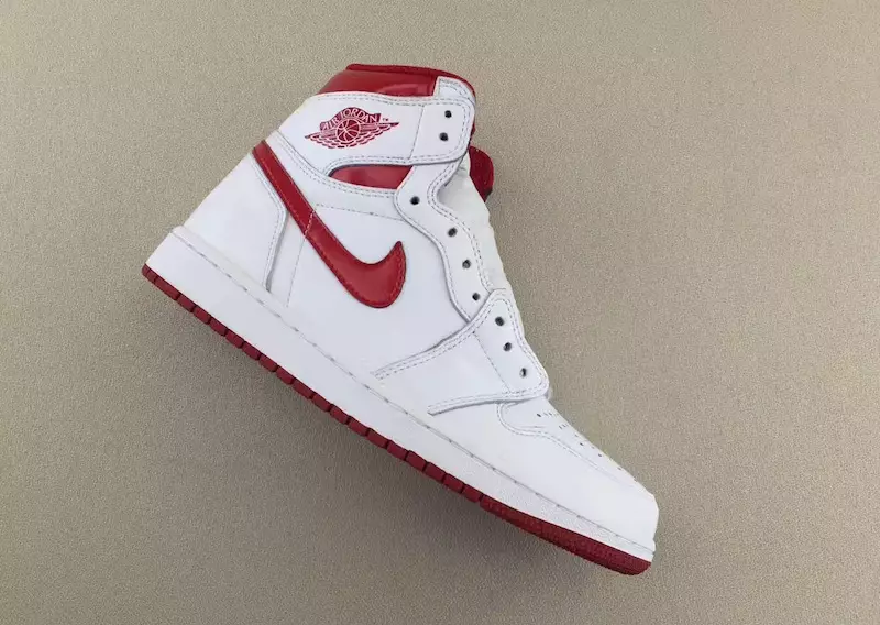 Air Jordan 1 Metalik Kırmızı 2017 555088-103