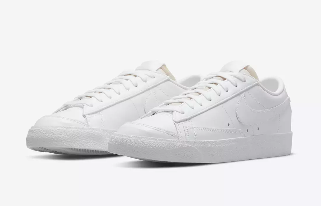 Nike Blazer Low “Triple White” Akan Datang