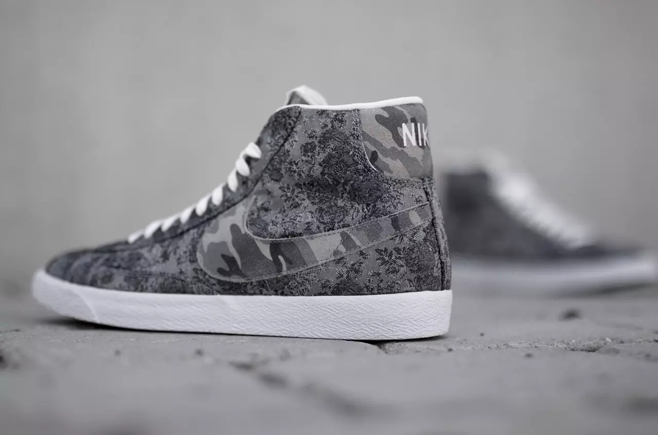 Nike-Blazer-Mid-Premium-Vintage-Grey-Floral-Camo-6