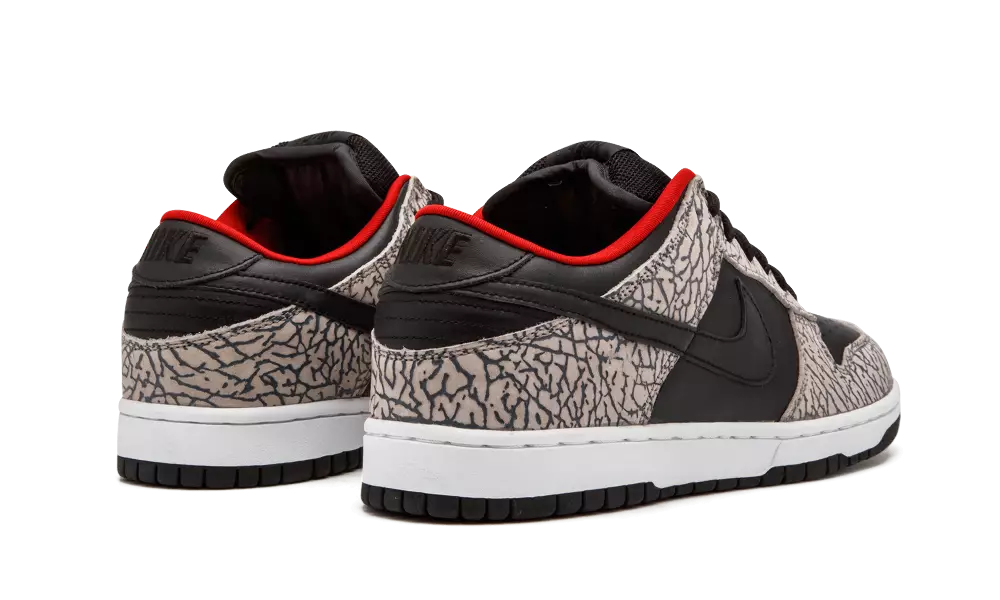 Nike SB Dunk Low Supreme Black Cement 2002 304292-131