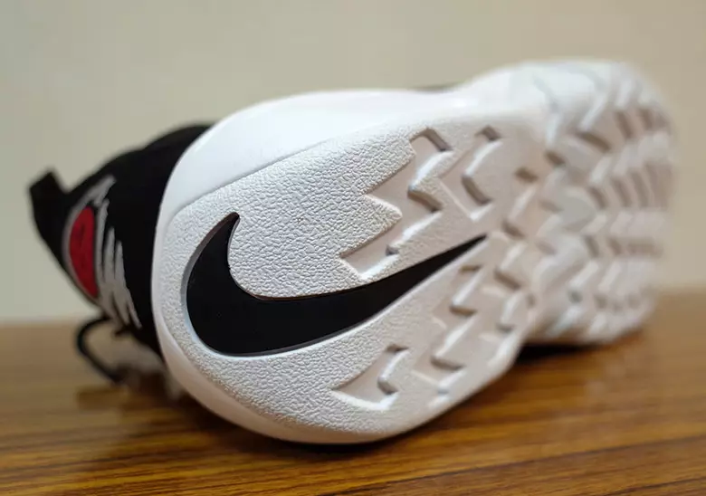 Lakovaná koža Nike Air Shake NDestrukt Black White