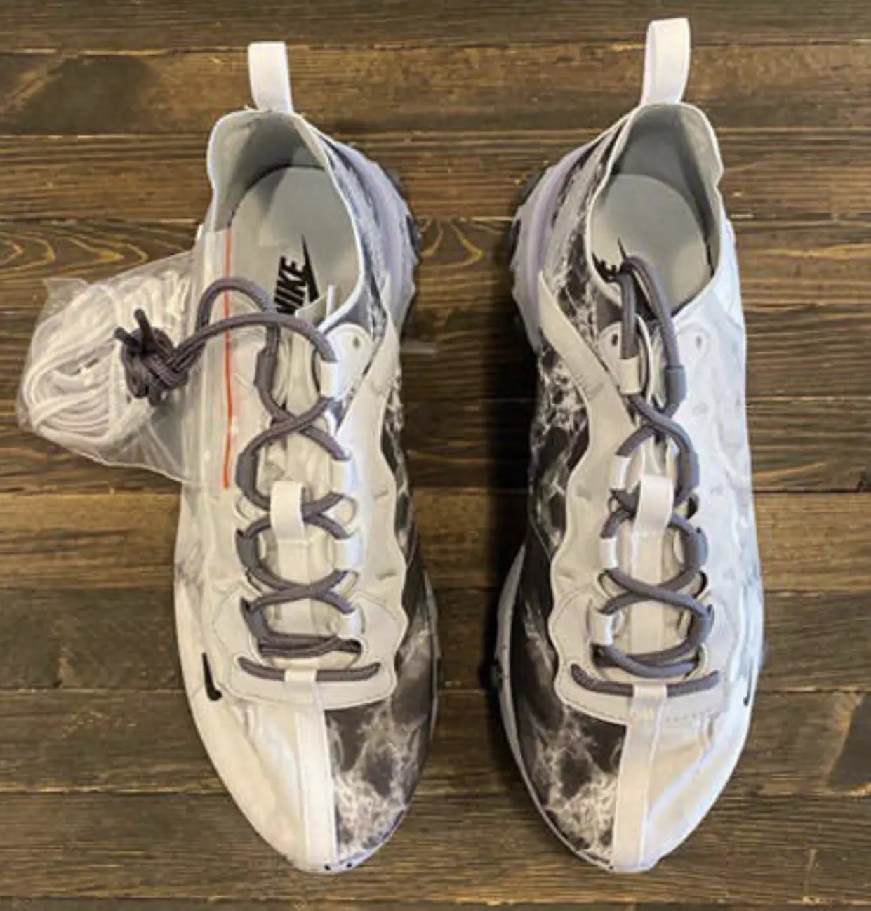 Kendrick Lamar Nike React Element 55 Pure Platinum Clear Wolf 그레이 블랙 출시일