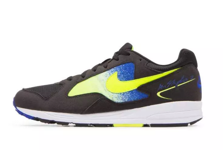 Nike Air Skylon 2 ကို ဖြန့်ချိလိုက်ပါတယ်။