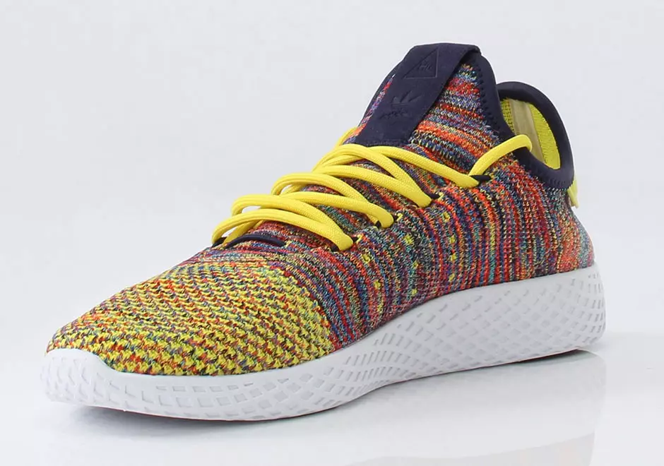 Pharrell x adidas Tennis Hu Verano 2017 Fecha de lanzamiento Precio $130 Código de estilo: BY2671 (azul claro) Código de estilo: BY2672 (tostado) Código de estilo: BY2673 (multicolor) Código de estilo: CQ1872 (verde azulado)