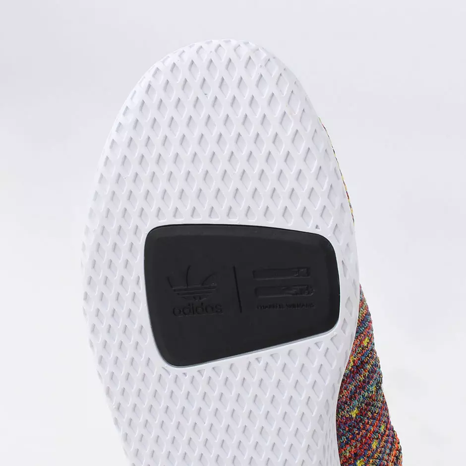 نظرة مفصلة على أربعة قادمة من Pharrell x adidas Tennis Hu Colorways 34097_7