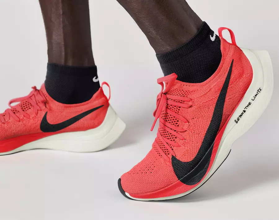 Дата выпуску Nike Zoom VaporFly Elite Red