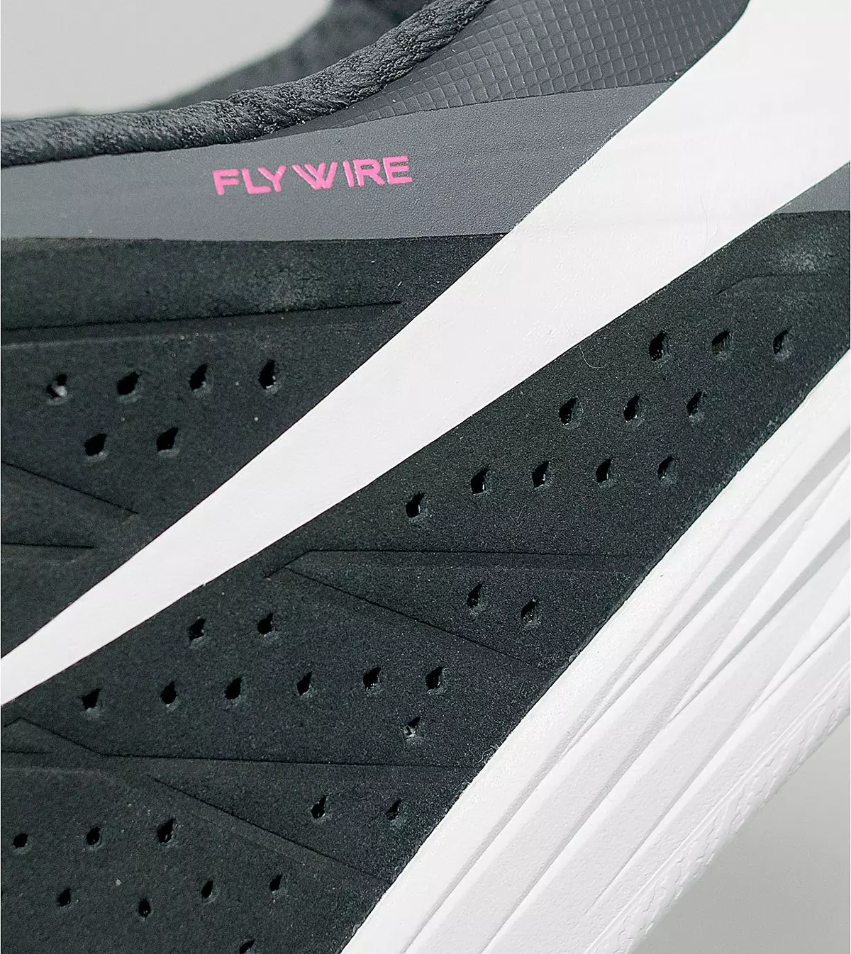 Nike-SB-P-Rod-CTD-Black-Grey-Pink-2