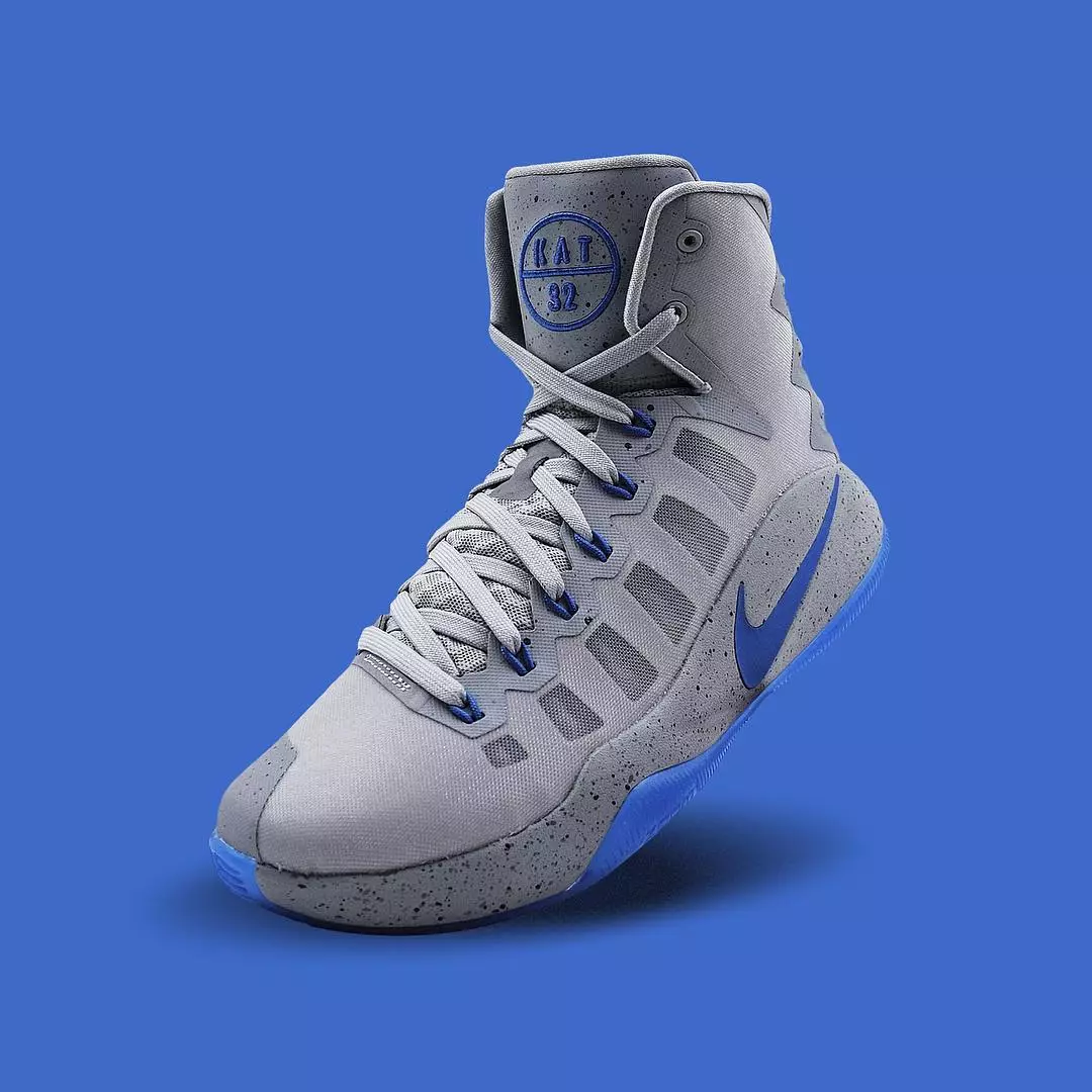 Nike Basketball 2016 NBA Tip-Off Pack PE Karl-Anthony Towns