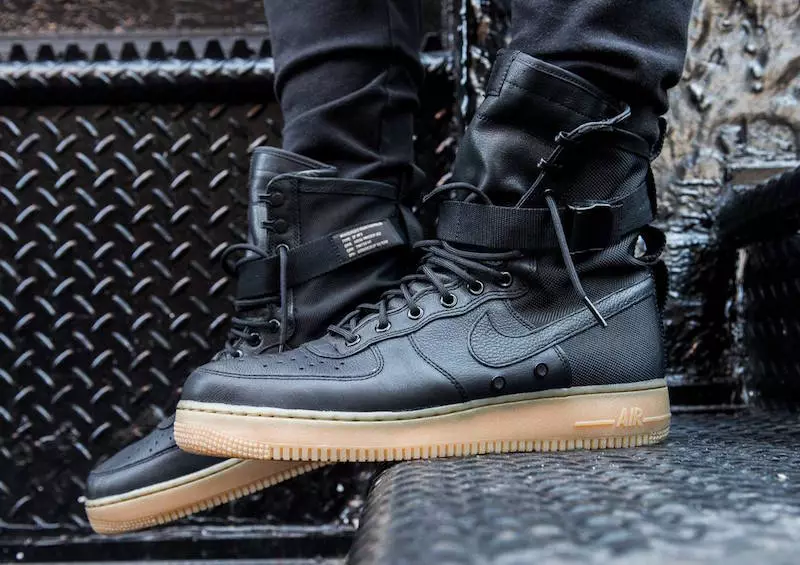 Nike Special Field Air Force 1 Zdjęcia na stopach