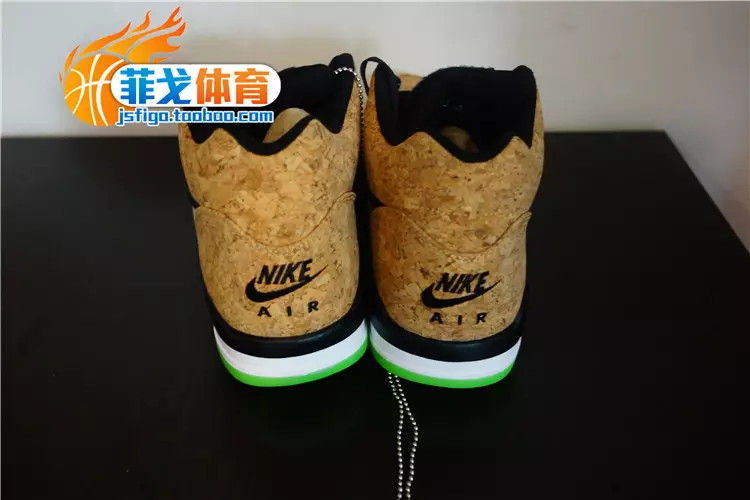 Nike Flight Squad Kork