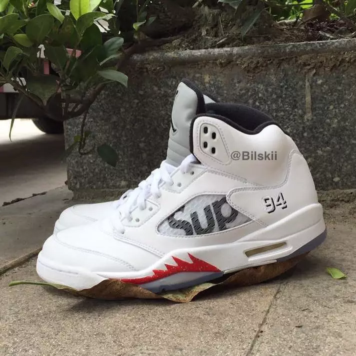 Air Jordan 5 x Supreme blanc