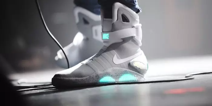 Nike MAG 2015 saor in aisce