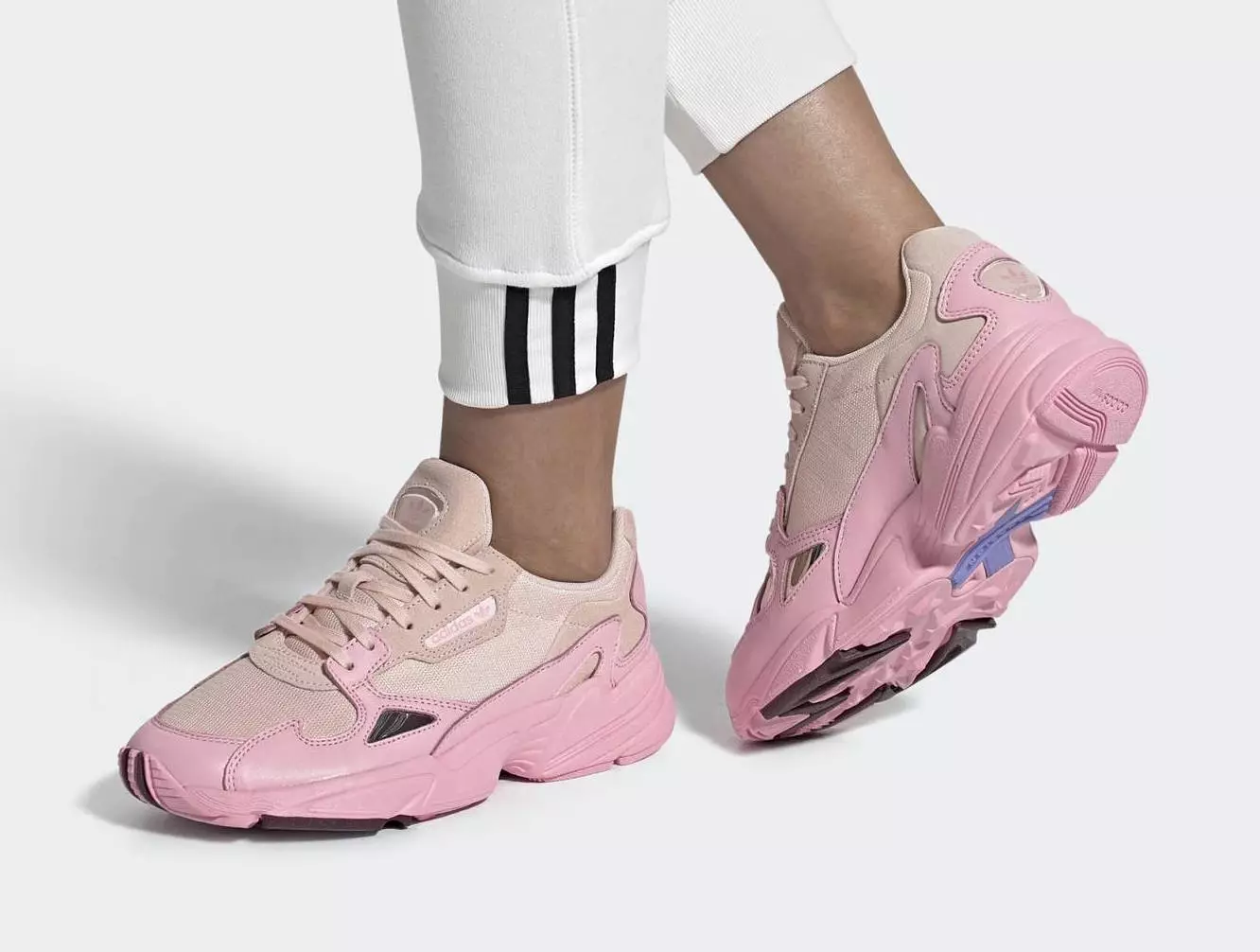 adidas Falcon llançant en rosa rosa