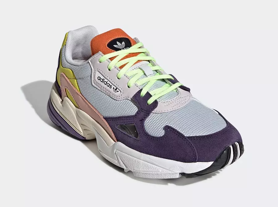 تاريخ إصدار adidas Falcon EG1114 EG1113