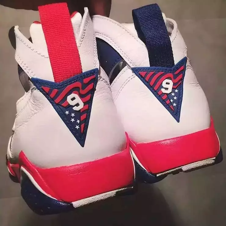 Вот первый взгляд на новую цветовую гамму Olympic Air Jordan 7 «Tinker Alternate» через @realchickenwop.